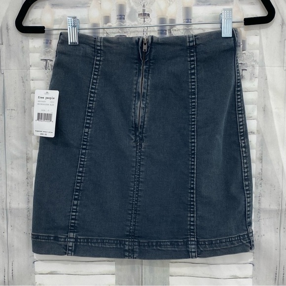 Free People Size 0 Gray Blue Denim Mini Stretch Skirt Zip Back Westminster NEW - Picture 7 of 11